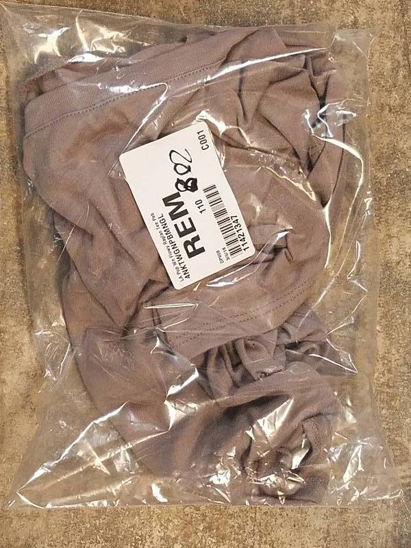 lot 208 image: Bella LA Pop Flowy Raglan Tee - Pebble L