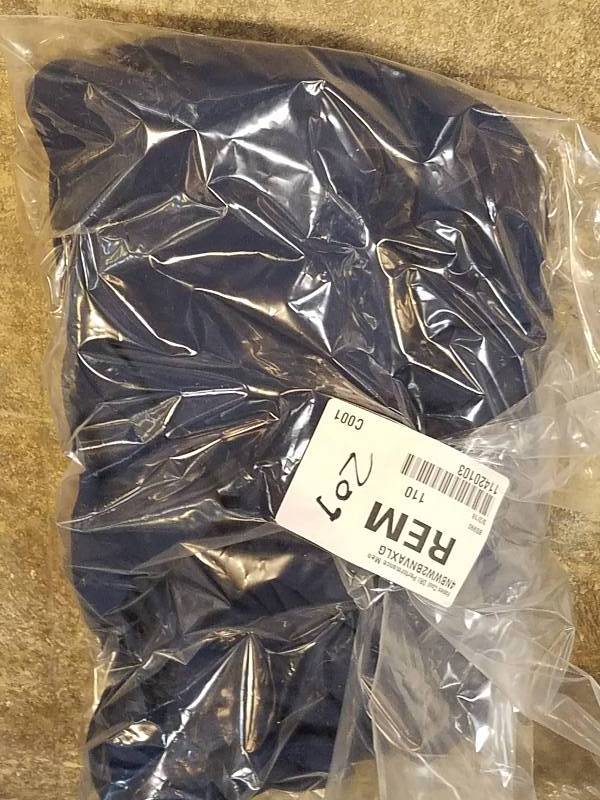 lot 209 image: Hanes Cool Dri Performance Mens Long-Sleeve T-Shirt - Navy X Large