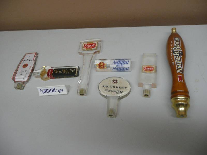 lot 17 image: TAP HANDLES 8 TOTAL - SEE PICTURES