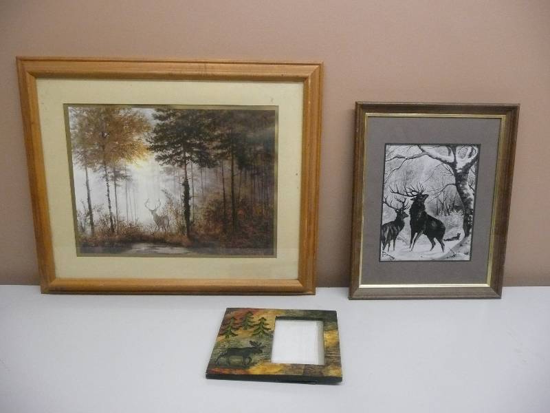 lot 34 image: VINTAGE COULSON, BUCK IN WOODS FRAMED ART, APPROX 24 BY 19 - WFRAME & BUCK ART APPROX 13 BY 16 - SEE PICTURES