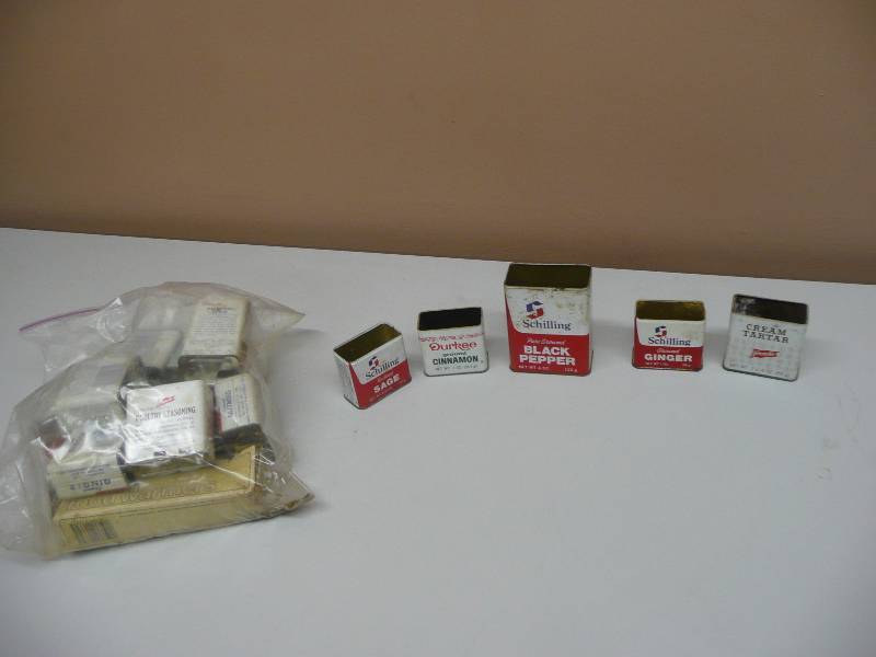lot 46 image: VINTAGE CONTAINER COLLECTION - SEE PICTURES