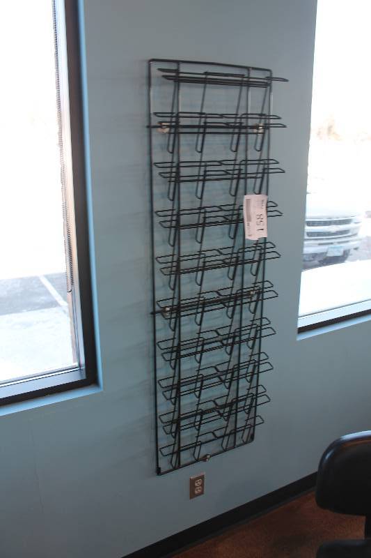 lot 158 image: Hanging Wire Magazine Rack