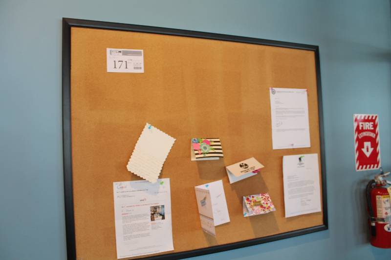 lot 171 image: Bulletin Board