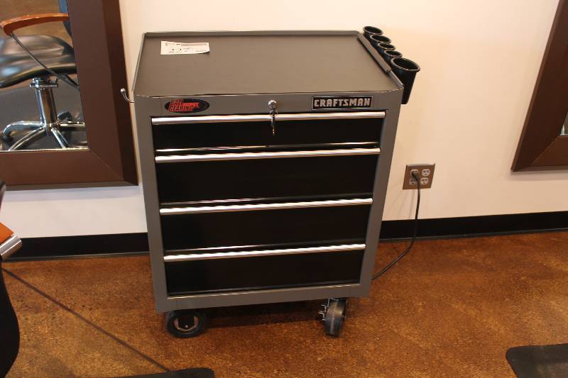 lot 227 image: Craftsman 4-Drawer Locking Rolling Tool Chest w Key