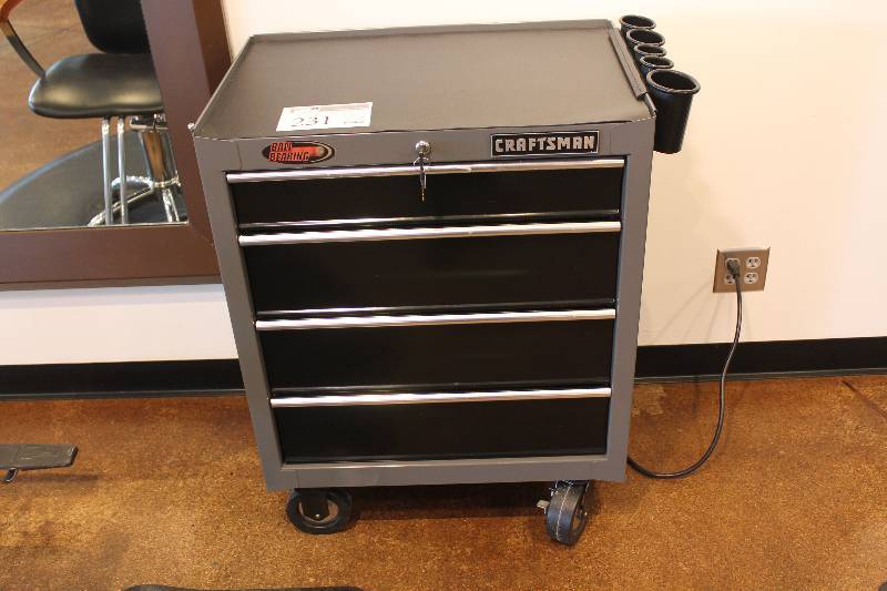 lot 231 image: Craftsman 4-Drawer Locking Rolling Tool Chest w Key