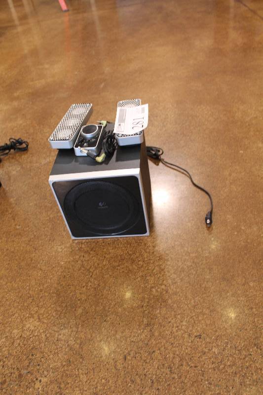 lot 281 image: Logitech Speakers