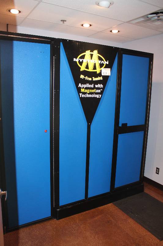 lot 121 image: Mystic Tan UV-Free Tanning Booth