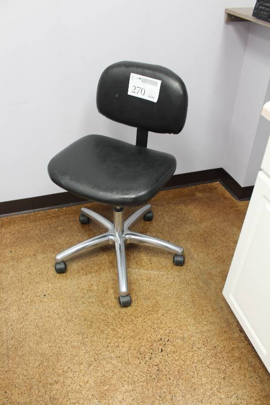 lot 270 image: Rolling Chair