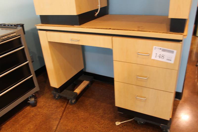 lot 148 image: Workstation 4-Drawer Office Desk