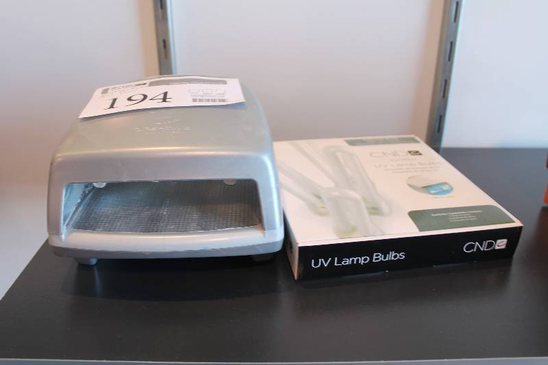 lot 194 image: Creative Nail Designs UV Nail Dryer
