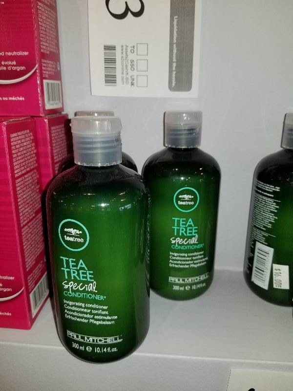 lot 323 image: Lot of (3) Tea Tree Special Conditioner