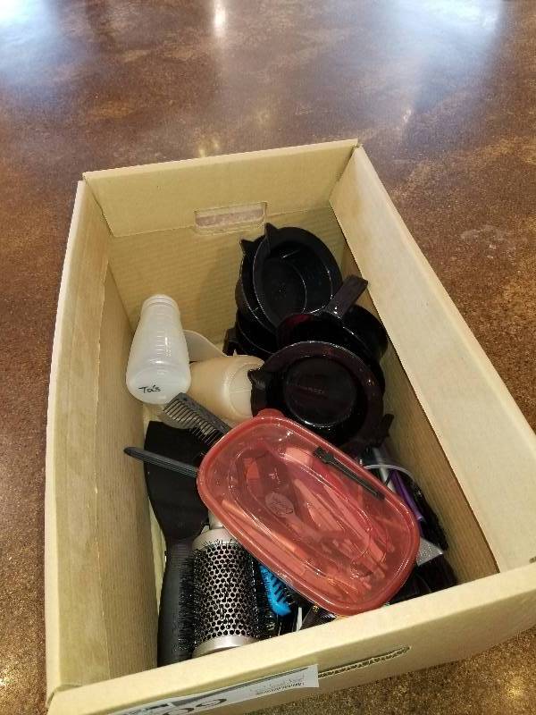 lot 409 image: Hair Brushes, Styling Combs, Makeup Brushes