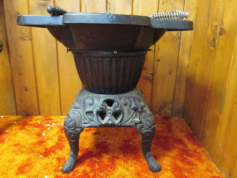 lot 31 image: Charm, Excelisor, National Wood Stove