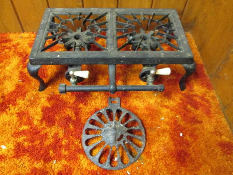 lot 35 image: Vintage Wehrle Stove