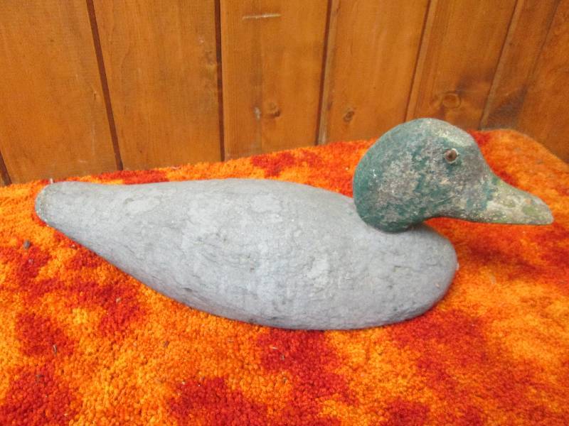 lot 44 image: Vintage Duck Decoy