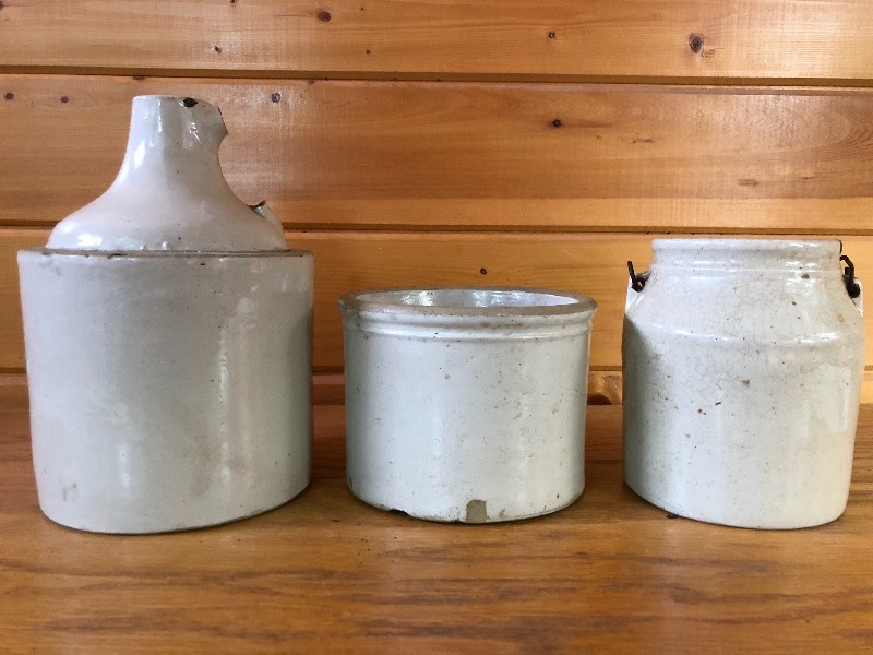 lot 29 image: 3 Stoneware crocks