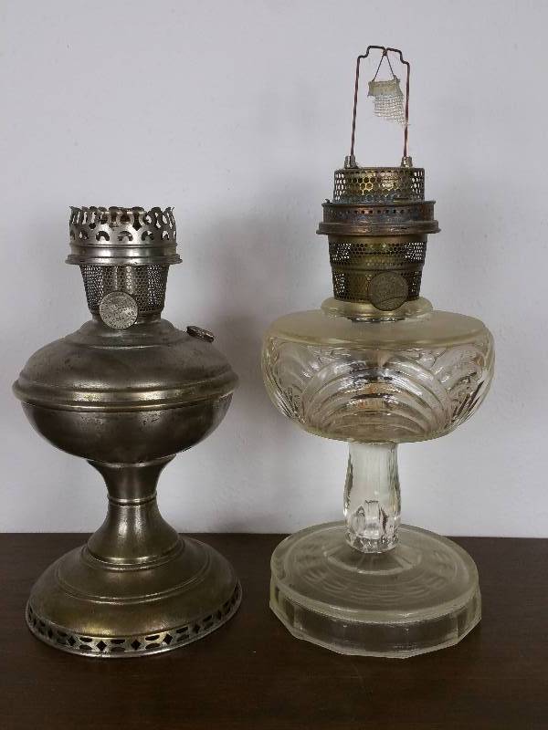 lot 68 image: Aladdin #6 Nickel Kerosene Lamp & Aladdin Model B in Washington Drape