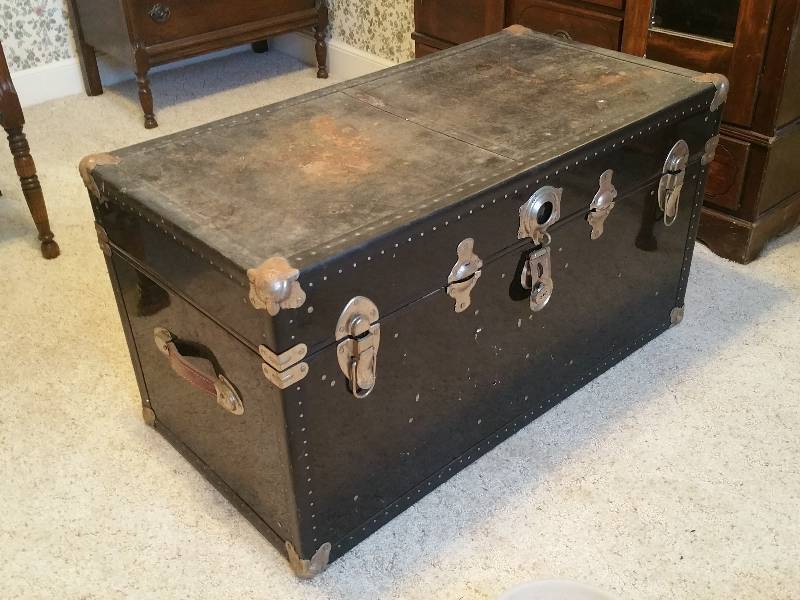 lot 15B image: Vintage Metal Trunk FILLED w Vintage Clothes