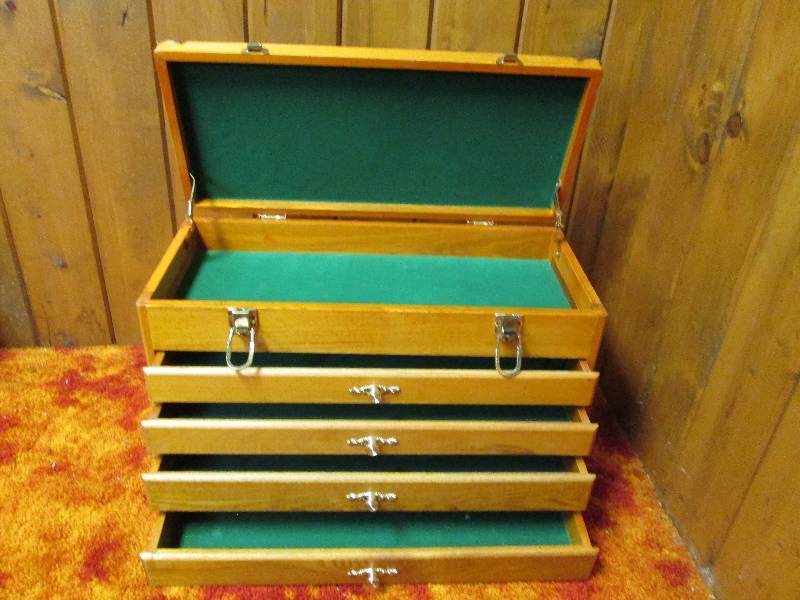 lot 50E image: Machinist Tool Box