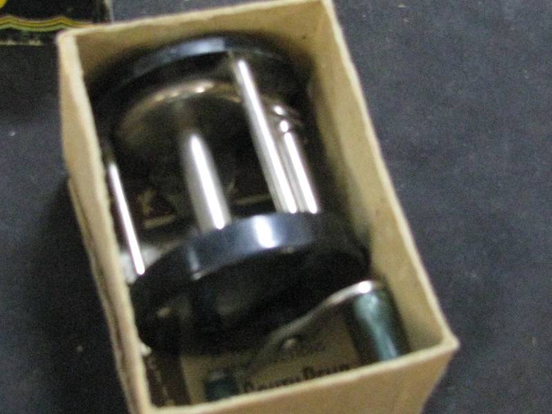 lot 32 image: Bronson #4250 Reel in Biox