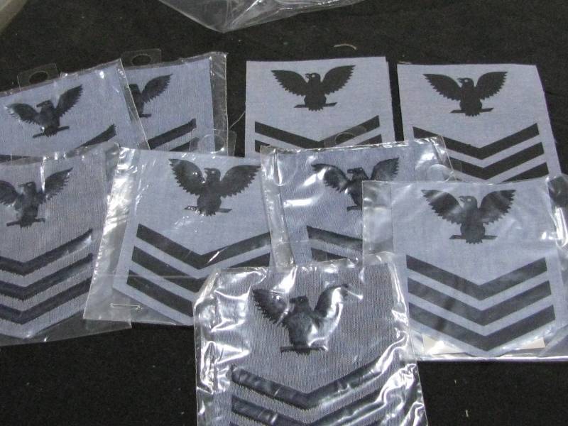 lot 57 image: US Navy Utility Rating Badges-Female