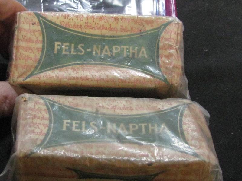 lot 85 image: Fels-Naphtha in Original Packaging