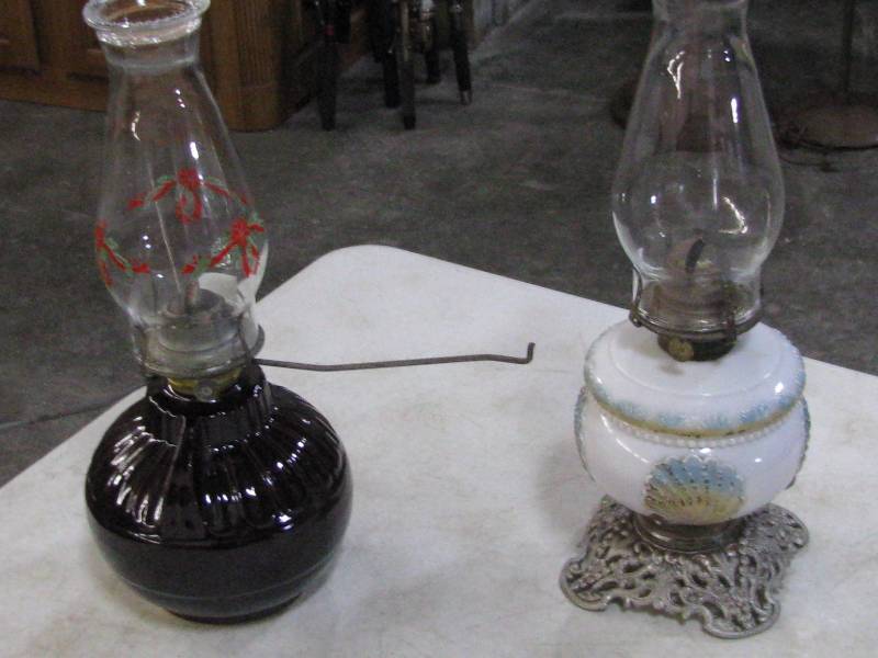 lot 92 image: Kerosene Lamps