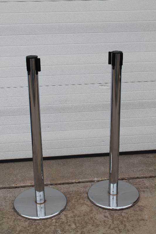 Chrome Crowd Control Base 7 Ft Long Strap