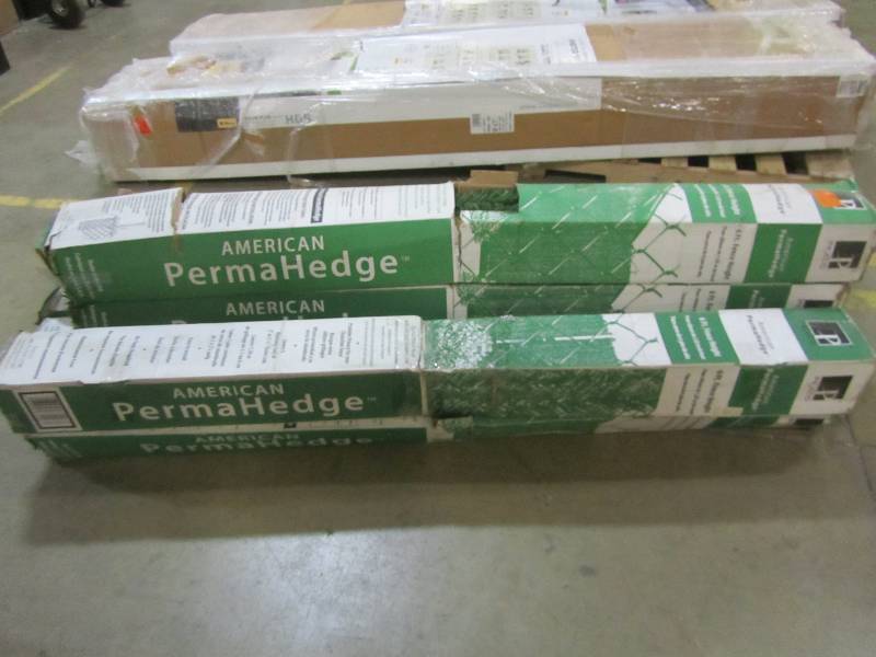 lot 103 image: Pexco Green Privacy Hedge(x7 boxes)