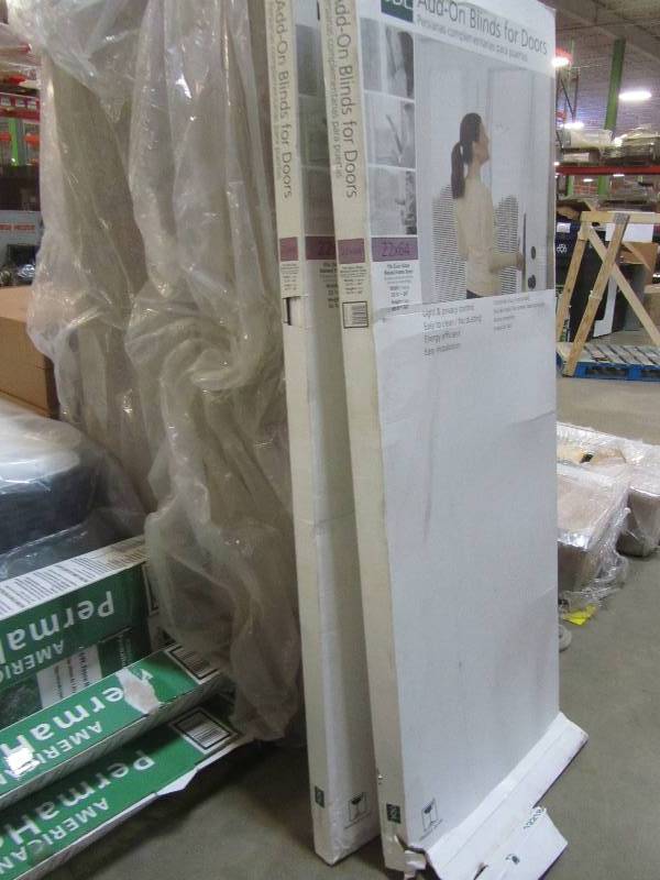 lot 106 image: ODL 0.59-in Cordless White Aluminum Light Filtering Door Blinds Mini-Blinds (Common 25-in Actual 24.75-in x 64-in) (x2)