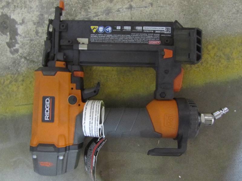 lot 12 image: RIDGID 2-18 in. 18-Gauge Brad Nailer