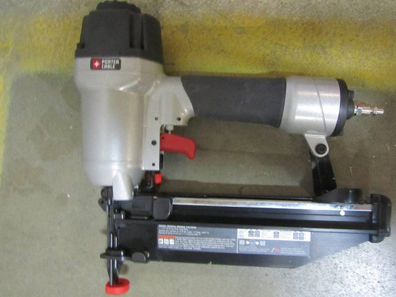 lot 14 image: Porter-Cable Pneumatic 16-Gauge 2-12 in.