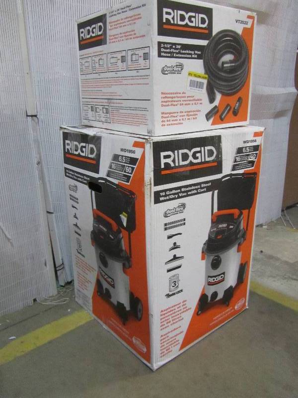 Ridgid 2-1/2 in. x 20 ft. Dual-Flex Tug-A-Long Locking Vacuum Hose for Wet/Dry Shop Vacuums