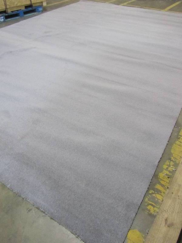 lot 43 image: carpet roll