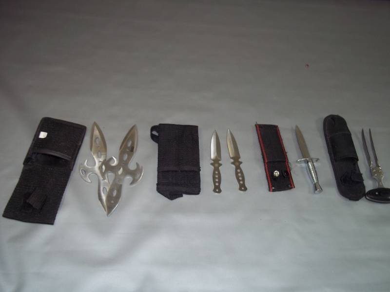 Knife set with 4 Sheath