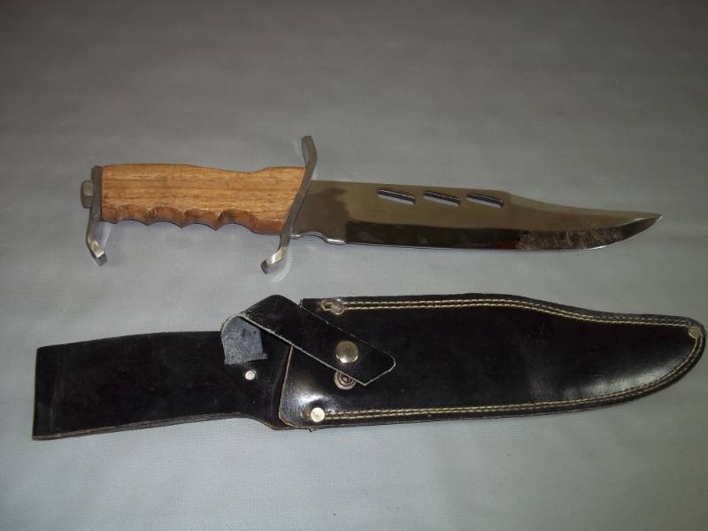 10 Knife with Sheath
