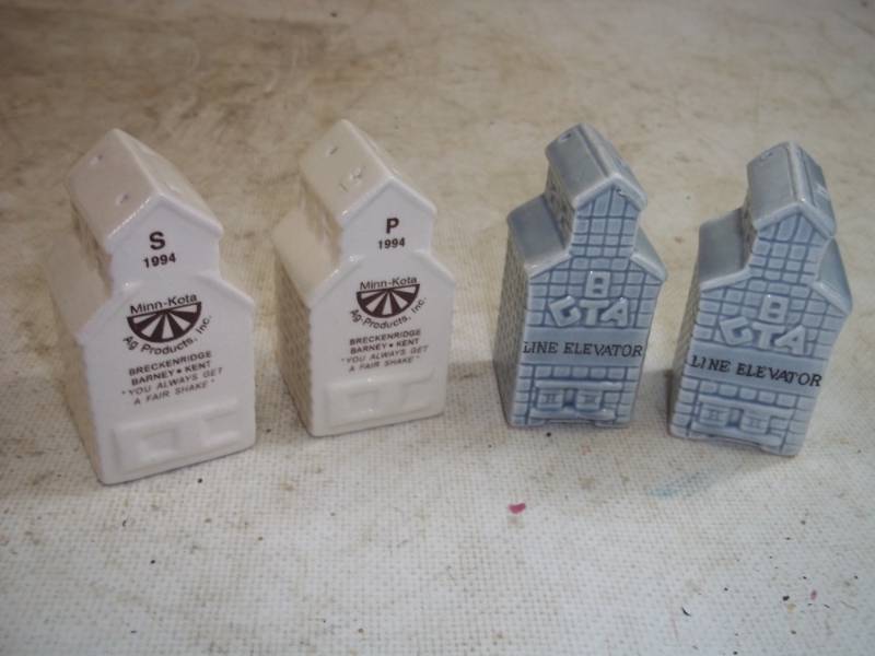 Breckenridge and GTA Elevator Salt n Pepper Shakers