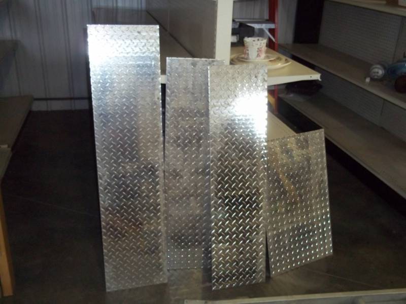 4 Pieces of Diamond Plate