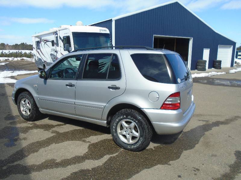 2001 Mercedes ML320