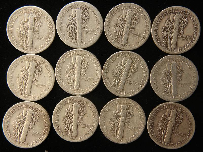 GROUP OF 12 US MERCURY SILVER DIMES