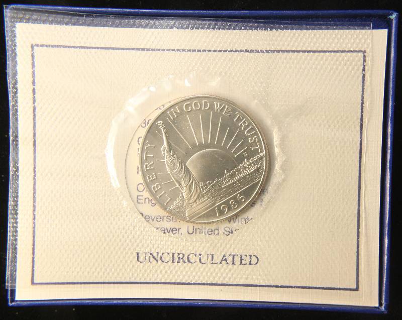 1986-D US STATUE OF LIBERTY HALF DOLLAR COMMEMORATIVE