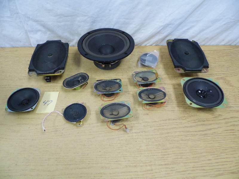lot 47 image: Speakers