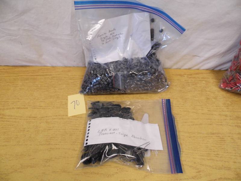 lot 70 image: Ferrite Beads