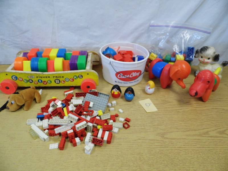 lot 82 image: Legos - Creative Blocks - Duplo