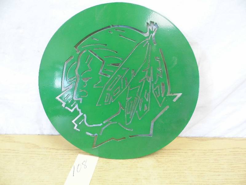 lot 108 image: UND Metal Sign