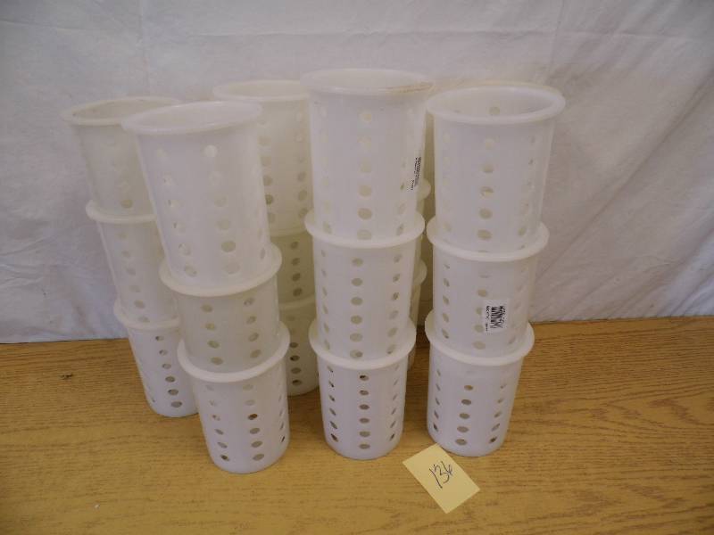 lot 136 image: 21 Cuttlery Cylinders