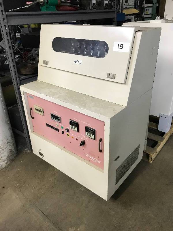 lot 13 image: LABORATORY TEST DEVICE