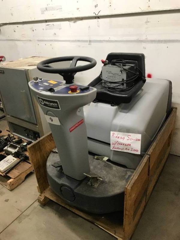 lot 9 image: ADVANCE FLOOR SCRUBBER W CHARGER