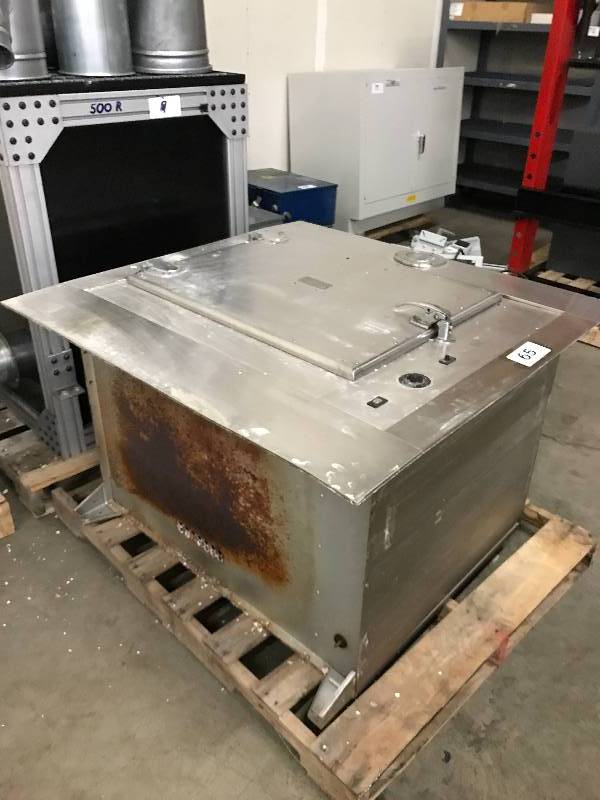 lot 65 image: COMMERCIAL STERILIZER CHAMBER