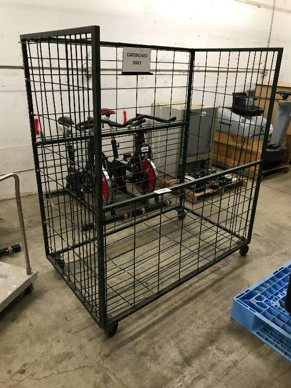 lot 108 image: WIRE WAREHOUSE CART
